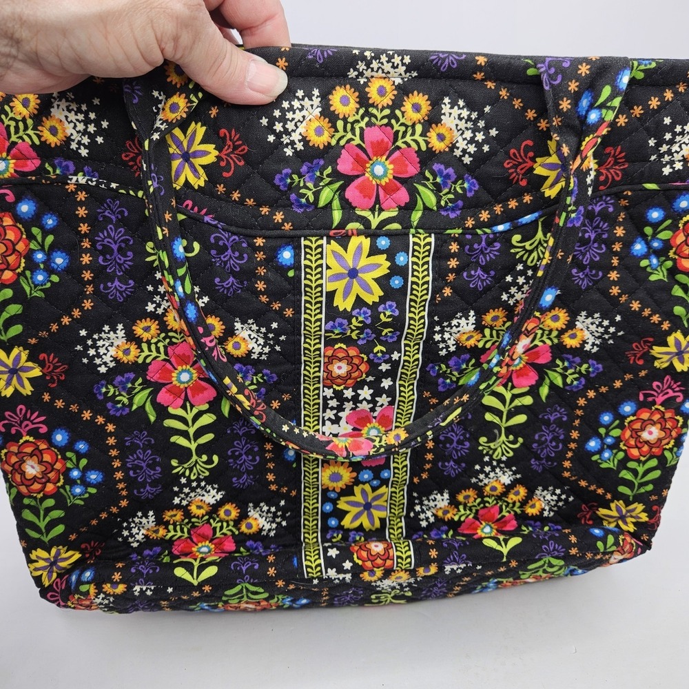 Quilted Bag Floral On Black Multicolors - Picture 3 of 3